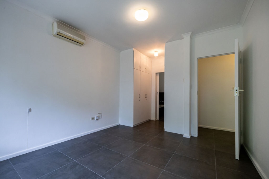 To Let 3 Bedroom Property for Rent in Onder Papegaaiberg Western Cape
